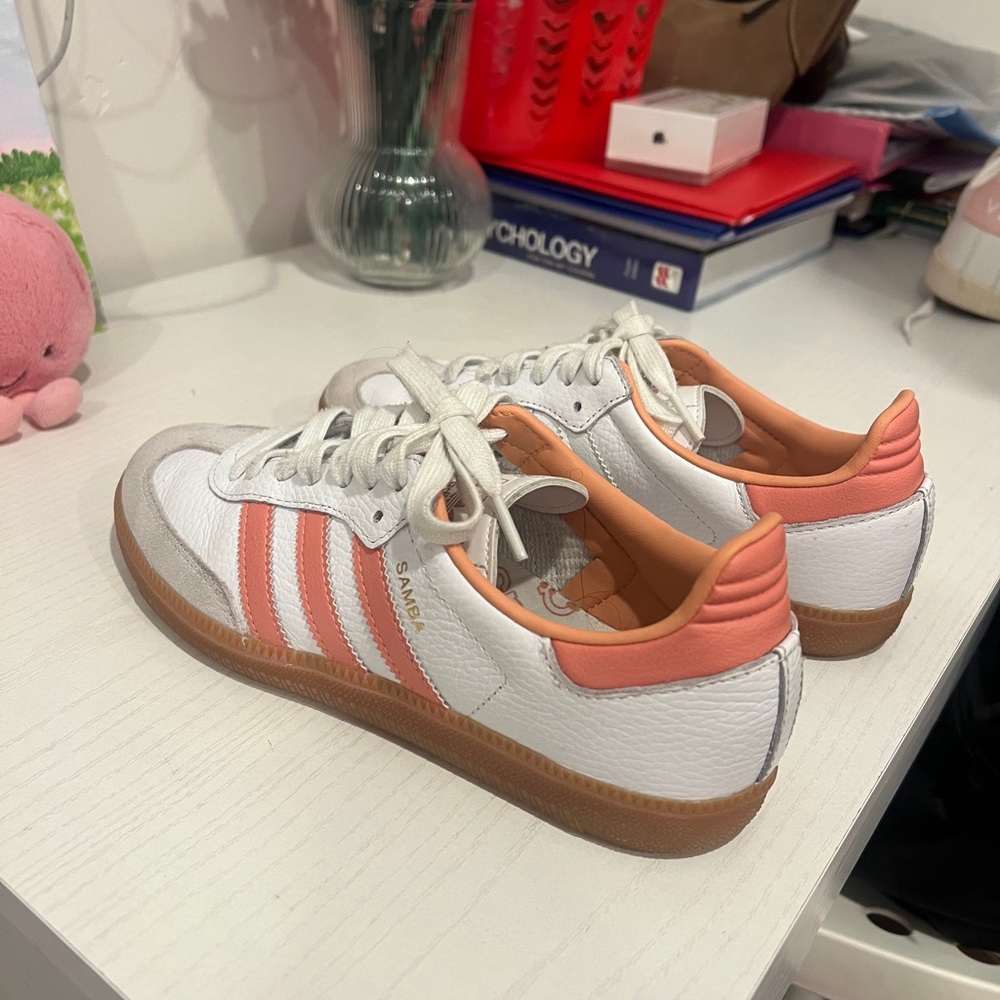 adidas pink/coral sambas